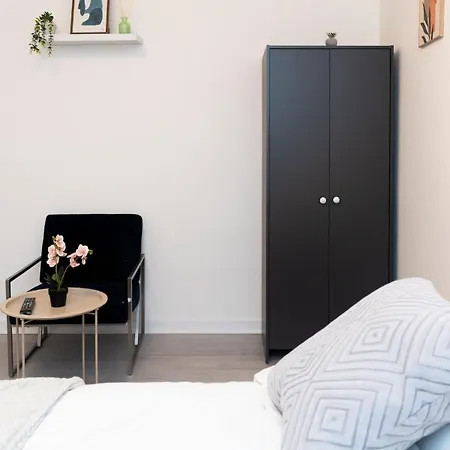 Spacious 4 Bedroom House In - Sleeps 7 Διαμέρισμα Λιντς
