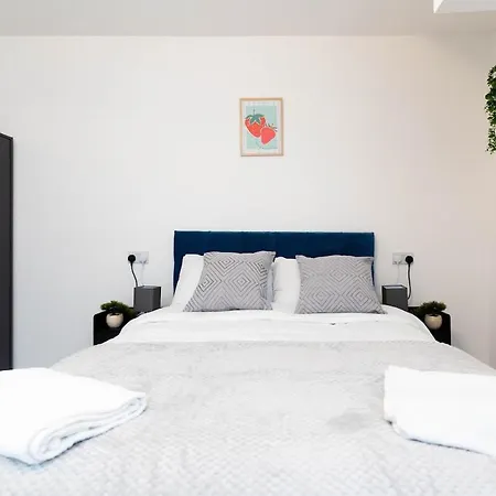 Spacious 4 Bedroom House In - Sleeps 7 Apartamento Leeds (West Yorkshire)